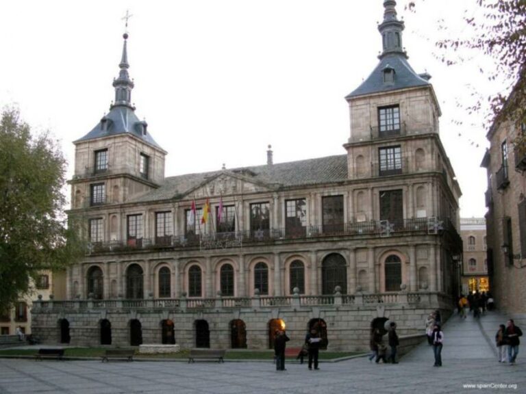 Toledo pone en marcha el dispositivo especial de tráfico y transporte de Todos los Santos Toledo pone en marcha el dispositivo especial de tráfico y transporte de Todos los Santos