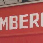 Arde un camión cargado de pintura en polvo en la CM-45 a la altura de Almagro