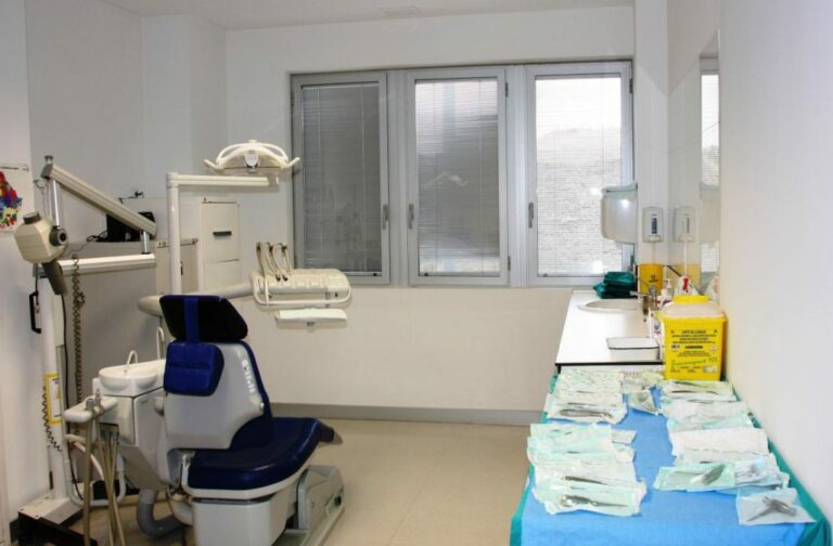 La nueva Unidad de Salud Bucodental para personas discapacitadas en Cuenca atiende a 30 personas