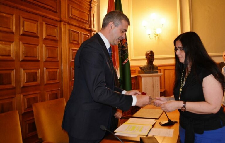 La alcaldesa de San Pablo de los Montes toma posesión como nueva diputada, en sustitución del ‘popular’ García-Tizón