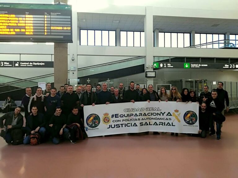 Agentes de la provincia de Ciudad Real viajan a Barcelona para pedir la equiparación salarial
