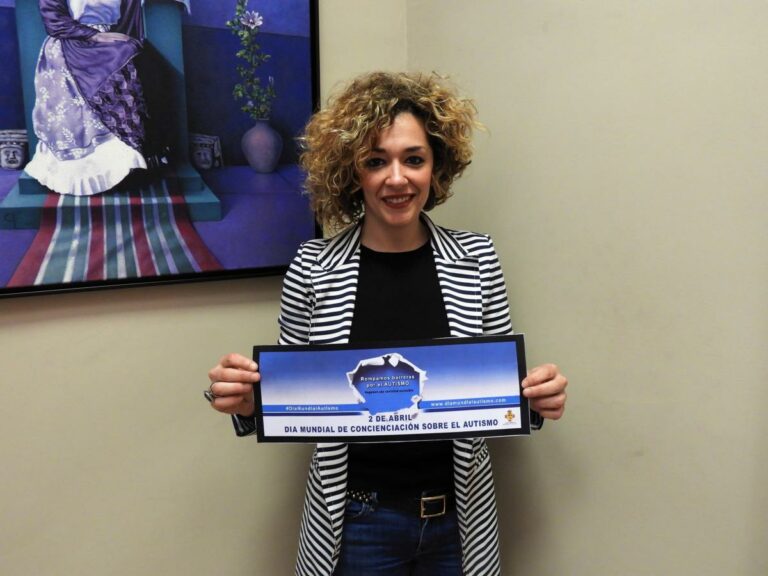Manzanares se suma al “Light it up blue” en homenaje al Día del Autismo