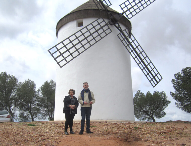 Valdepeñas rehabilita los históricos molinos del Cerro de San Blas