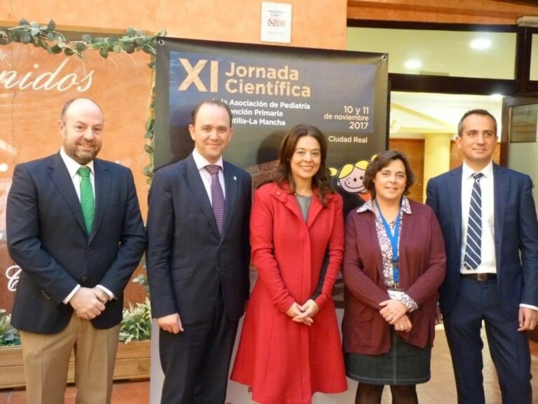 63 pediatras de C-LM se reúnen para analizar cuestiones como el cerebro de niños bilingües