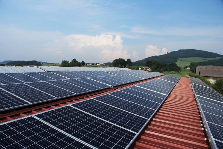 La planta solar del Corral de Calatrava evitará emitir 900.000 toneladas de CO2