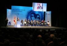 El Gobierno regional reconoce la labor de iniciativa social de quien “quiere cambiar el mundo y hacerlo mejor”