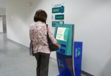 El Gobierno regional asegura que el 2017 se cerró con 15.000 personas menos en listas de espera