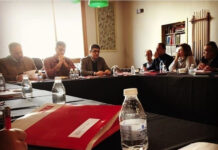 Pedro Sánchez y otros socialistas de su Ejecutiva, en Daimiel de reunión y no está Page