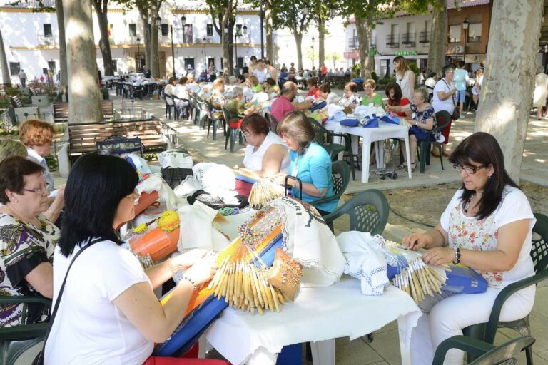 Argamasilla de Alba acoge el XV Encuentro de Encajeras  este fin de semana