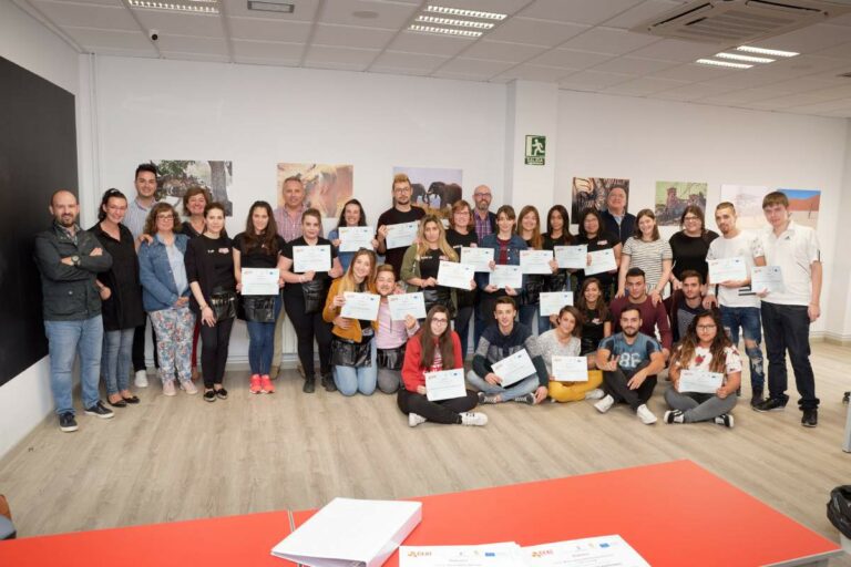Alumnos de Argamasilla de Alba se forman en varias materias en Tomelloso