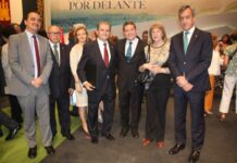 Eurocaja Rural asiste al Día de CLM y felicita al Grupo ‘Oleotoledo’ por su Placa al Mérito Regional