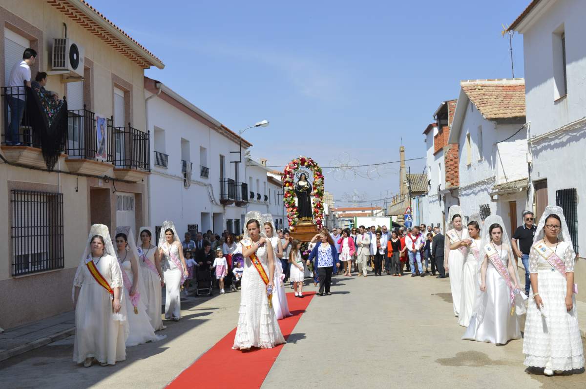 FOTOS: Mota del Cuervo celebra su procesión de Santa Rita