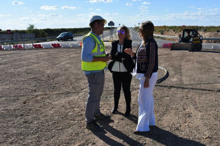 Comienzan las obras de la rotonda de la carretera de Pedro Muñoz