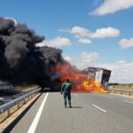 Última hora: arde un camión en la A-3, en la Almarcha (Cuenca)