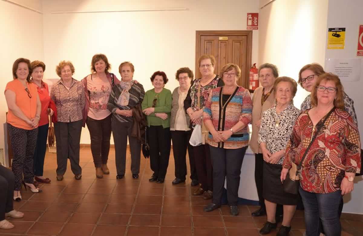 Abierta la muestra de trabajos de los talleres y cursos del Centro de Día de Mayores de Argamasilla de Alba