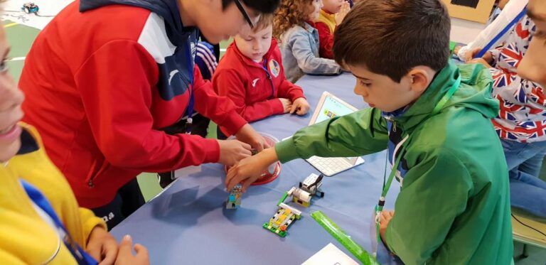 El CEIP Félix Grande de Tomelloso participa en las I Jornadas STEAM en Herencia El CEIP Félix Grande de Tomelloso participa en las I Jornadas STEAM en Herencia