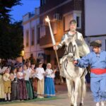 El Caballero de la Triste Figura sale victorioso de la aventura de los leones en El Quijote en la Calle