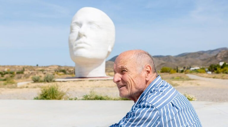Antonio López devuelve el mármol a la tierra