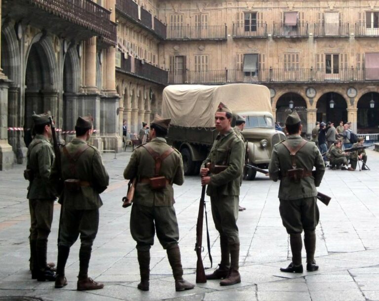 «Españoles, Franco ha vuelto»
