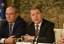 Page le pide a Pedro Sánchez que no ponga «palos en las ruedas» para las 35 horas para los funcionarios