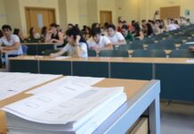 Auricular y medio electrónico o cómo sacar un 0 en la EvAU