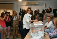 Cospedal se impone en C-LM con un 65,5%, seguida de Casado con un 29% y Soraya con un 9%