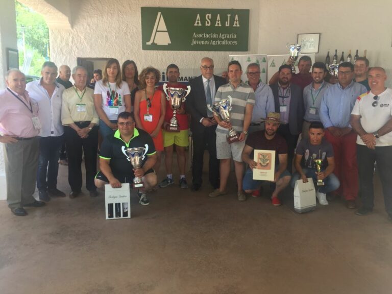 El conquense Santiago García gana el Concurso de Habilidad con Tractor de ASAJA en FERCAM