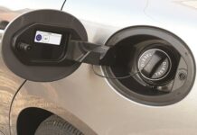 Tu forma de ‘echar gasolina’ cambiará a partir de octubre, ¿sabes por qué?