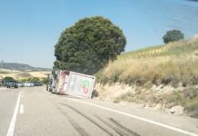 Vuelcan dos camiones con cerdos por Albacete y Cuenca