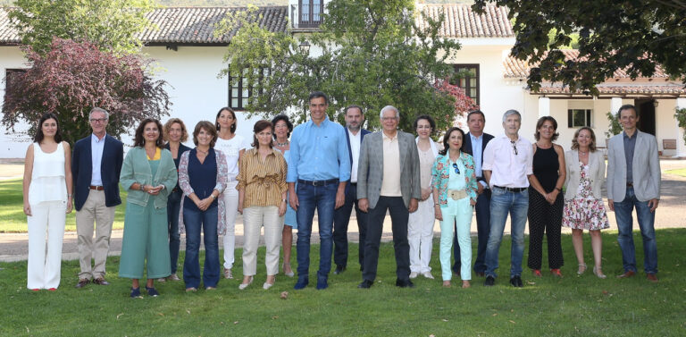 El Gobierno debate en Quintos de Mora sobre cómo blindar los servicios públicos y restaurar derechos El Gobierno debate en Quintos de Mora sobre cómo blindar los servicios públicos y restaurar derechos