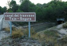 PSOE pide al PP que se sume para exigir la derogación del memorándum