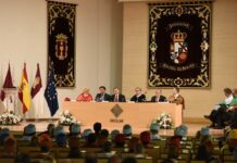 El rector de la UCLM defiende la honestidad de la institución académica durante la apertura del curso