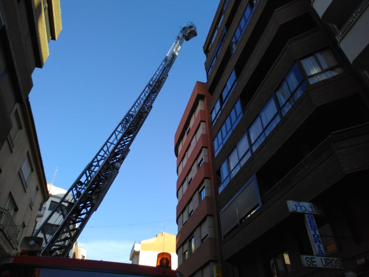 VÍDEO: Así sofocaba el equipo de bomberos un incendio en un restaurante de Albacete