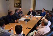 La Junta traslada «tranquilidad» al sector del taxi