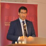 La presentación de FENAVIN en Tokio a cargo de Caballero suscita un enorme interés entre japoneses