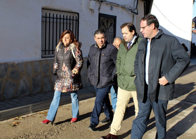 Plataforma reprende a Núñez por oponerse a que los residuos pasaran por Almansa y apoyar ahora el almacén