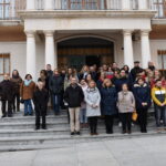 Vecinos y políticos de Socuéllamos realizan un minuto de silencio en memoria de Laura Luelmo