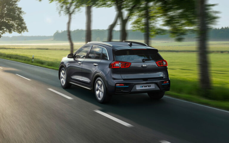 El crossover 100% eléctrico e-Niro, de Kia, completa un viaje de casi 4.000 kilómetros