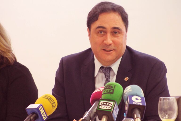 Mariscal, alcalde de Cuenca, piensa volver a su antiguo puesto de veterinario para la Junta