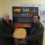 Dos meses de pan gratis como premio a la primera niña nacida en Cuenca en 2019