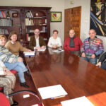 El nuevo Consejo de Mayores de Argamasilla de Alba se reúne con el alcalde y la concejala de Tercera Edad