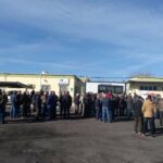 Concentración de jubilados y prejubilados de Encasur y Sevillana frente a las instalaciones de la mina de Puertollano