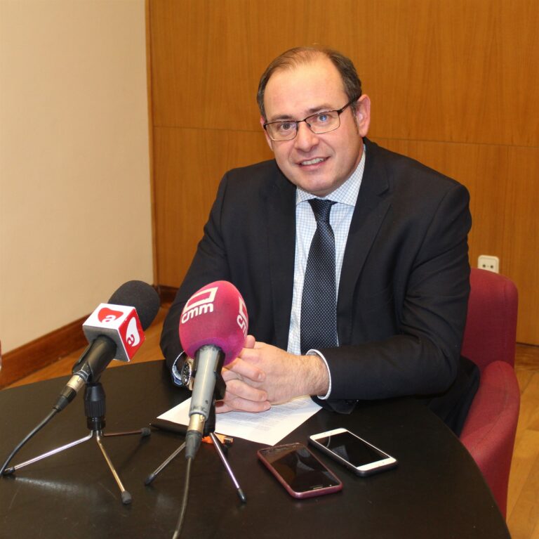 El alcalde de Almansa plantea sus condiciones al PSOE para apoyar la modificación de la ordenanza que prohíbe los toros