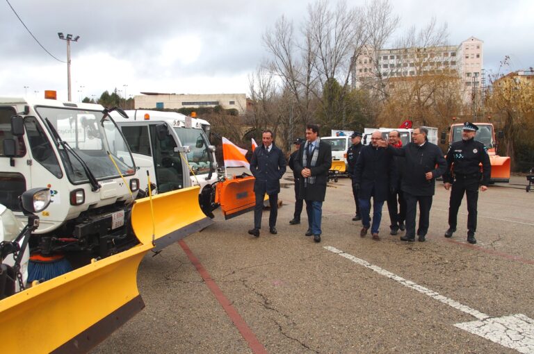 Cuenca contará con 11 nuevos vehículos con cuchillas y esparcidores de sal