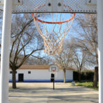 El área de Deporte de Argamasilla de Alba habilita un espacio para la práctica urbana del baloncesto
