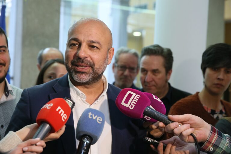 Avanza el acuerdo de Podemos e IU para confluir en las elecciones de mayo Avanza el acuerdo de Podemos e IU para confluir en las elecciones de mayo