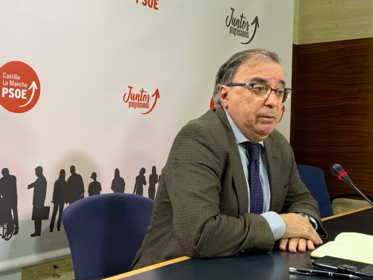 Fernando Mora: «Los ciudadanos pueden comprobar el esfuerzo hecho por este Gobierno» Fernando Mora: «Los ciudadanos pueden comprobar el esfuerzo hecho por este Gobierno»