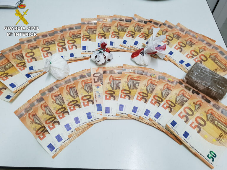 Cocaína, hachís y marihuana: vendían droga desde una vivienda de Taracón Cocaína, hachís y marihuana: vendían droga desde una vivienda de Taracón