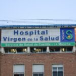 El niño de cinco años que cayó desde un tercer piso en Valdepeñas sigue en la UVI