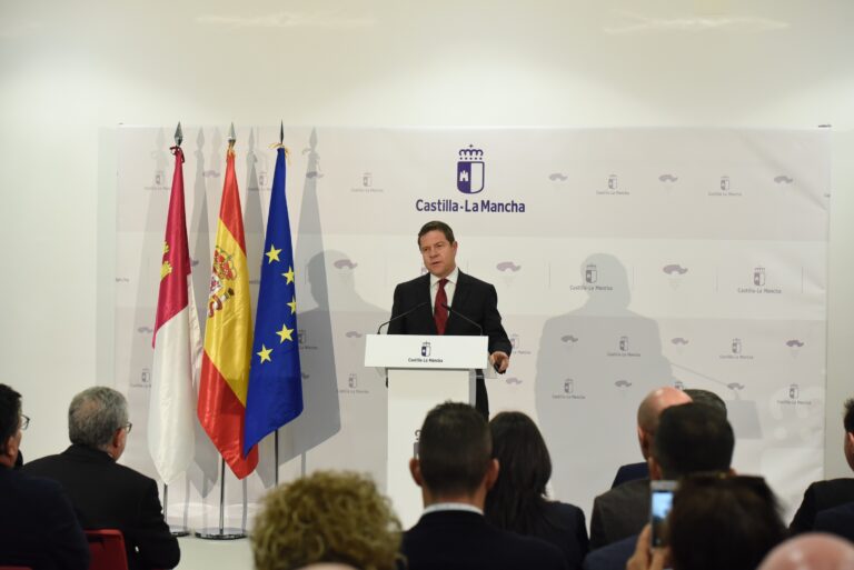 Page se muestra indignado ante «la falta de coraje» desde Madrid para terminar con el trasvase Page se muestra indignado ante «la falta de coraje» desde Madrid para terminar con el trasvase
